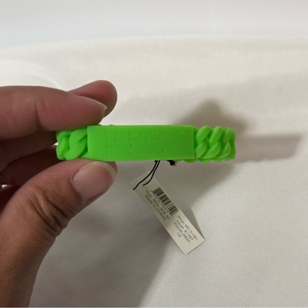 Marc Jacobs Silicone Bracelet Green - Picture 5 of 6